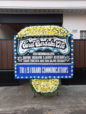 Papan Bunga Duka di Wara Barat